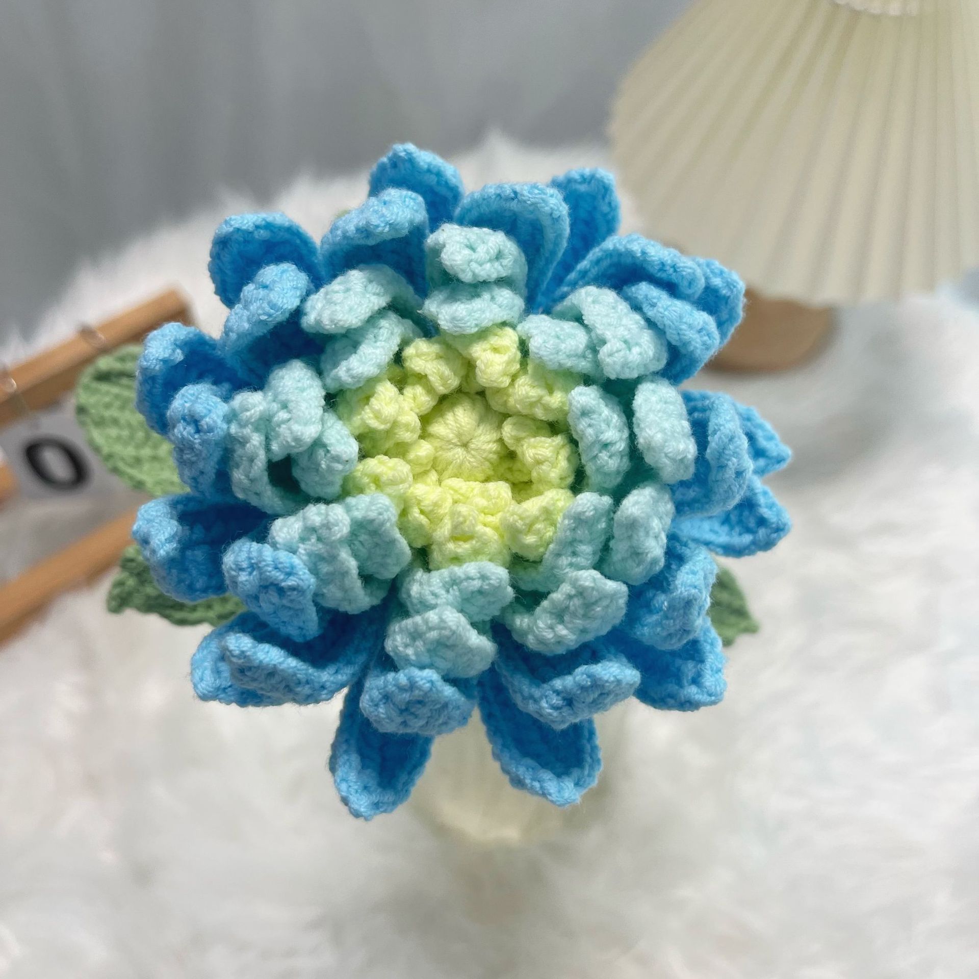 Dahlie Fertigprodukte, handgef – Yarn Home Decor Bewertung und Preis